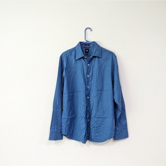 GAP Fitted Premium Mens Button Down Shirt, 15-15.5, Medium, Blue, Pinstripe - Picture 1 of 6